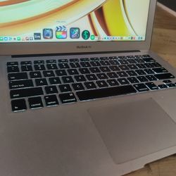 Apple MacBook Air $180 - Excellent - OSX Sonoma, Office 365, Logic Pro - $180