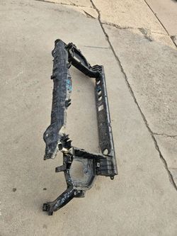 Kia k5  Radiator support oem 21 to 24