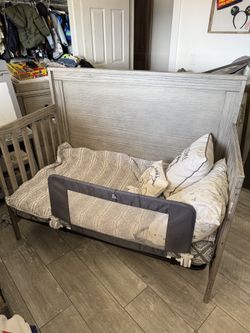 Toddler bed / Couch bed / Mattress