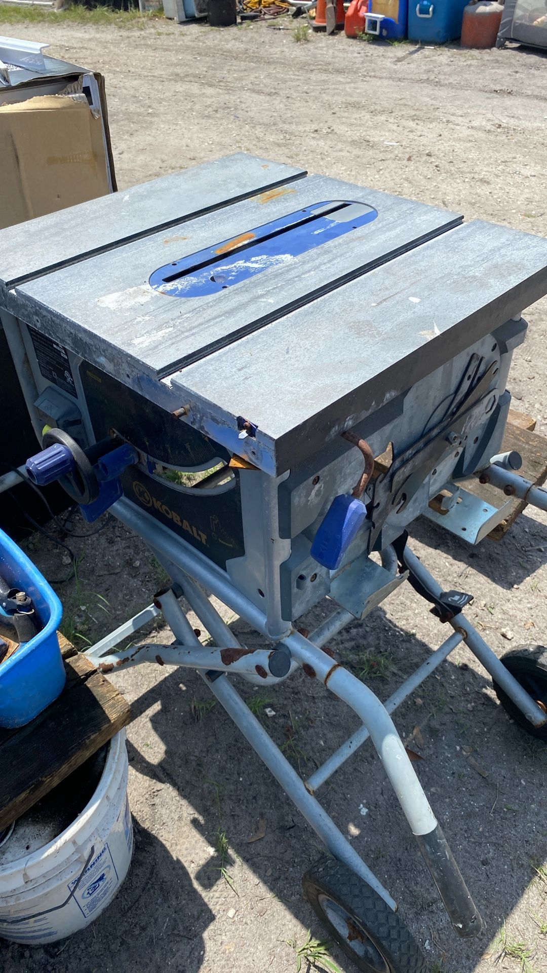 TABLE SAW