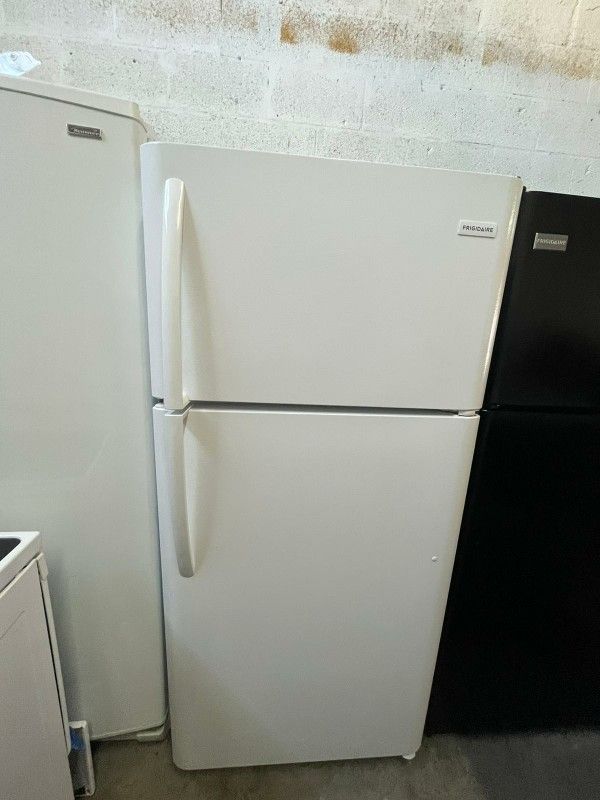 Refrigerator Frigidaire 30 Inch Wide Great Condition
