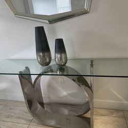 Consoles Tables And Mirror 
