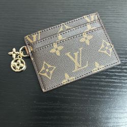 L v Card Holder