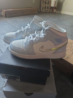 Air Jordan 1 Mid