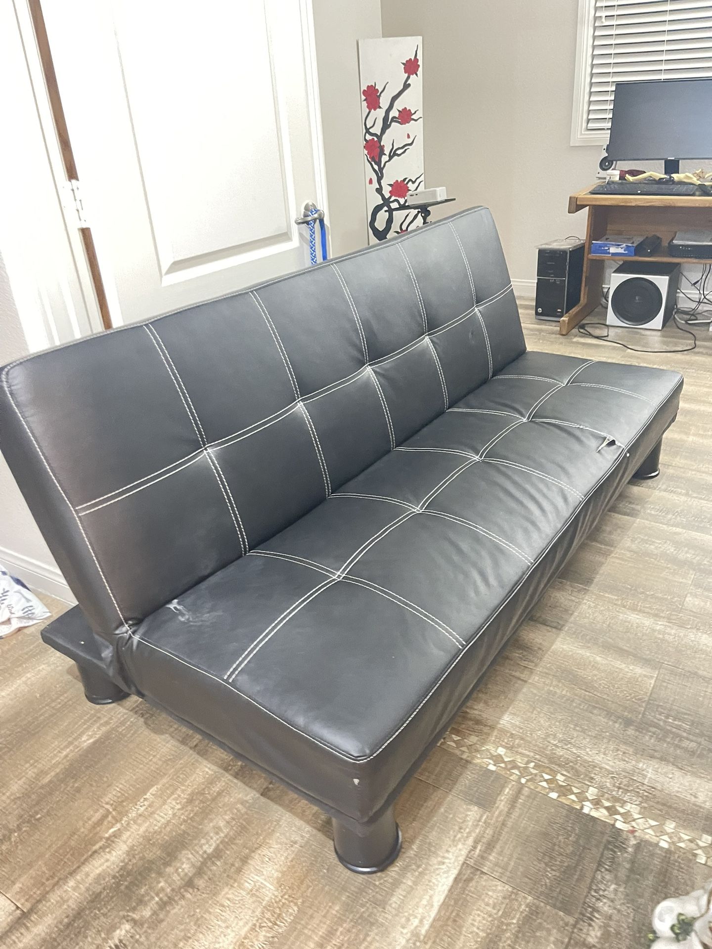 Free Futon for Sale in Las Vegas, NV OfferUp