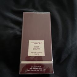 Tom  Ford Lost Cherry 