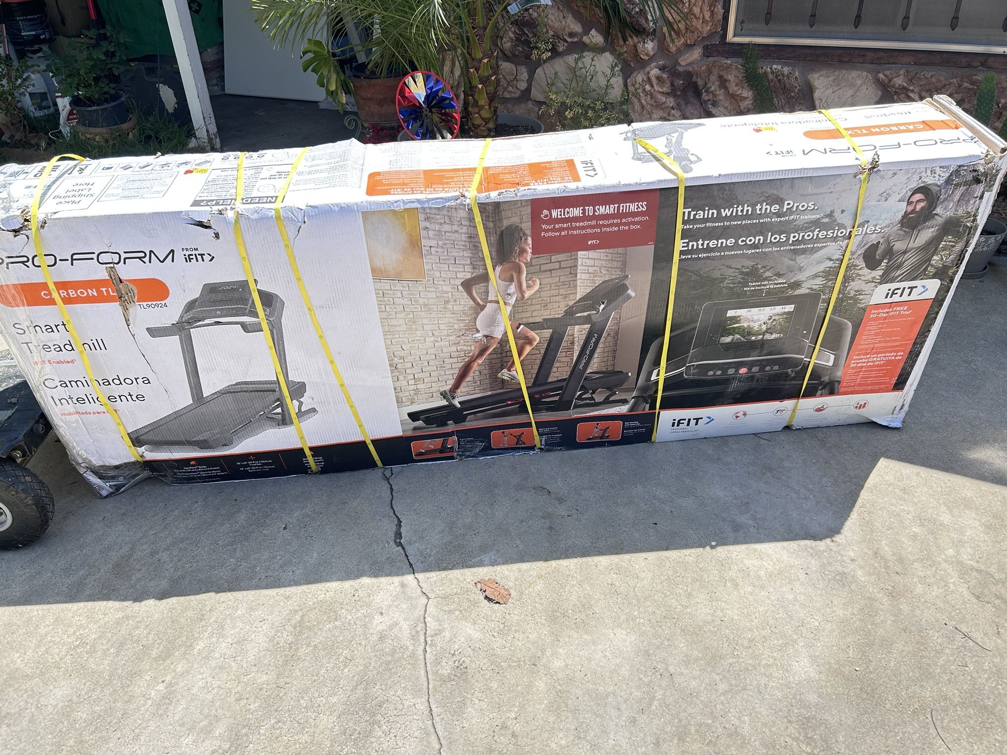 ProForm Carbon TLX; Treadmill for Walking and Running with Built-In Fan and SpaceSaver Design