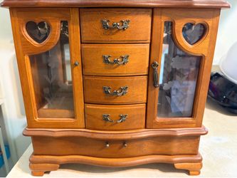 Small jewelry box