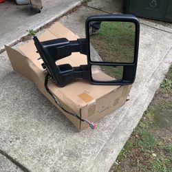 2011/2012 Ford Super Duty Passenger Side Mirror.