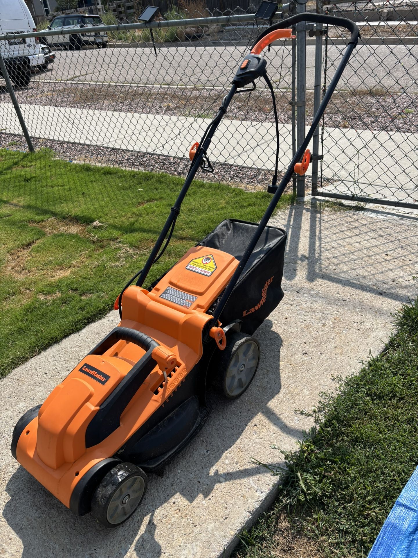 Electric Lawnmower