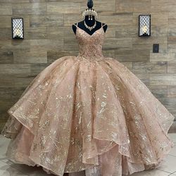 Quinceañera Dress /  Vestido De Quinceañera 
