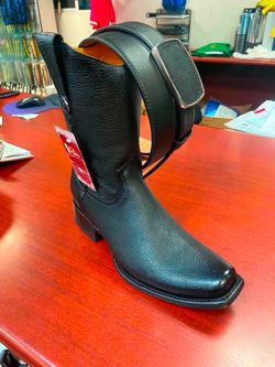 Nuevo set de Botas de piel y cinturón