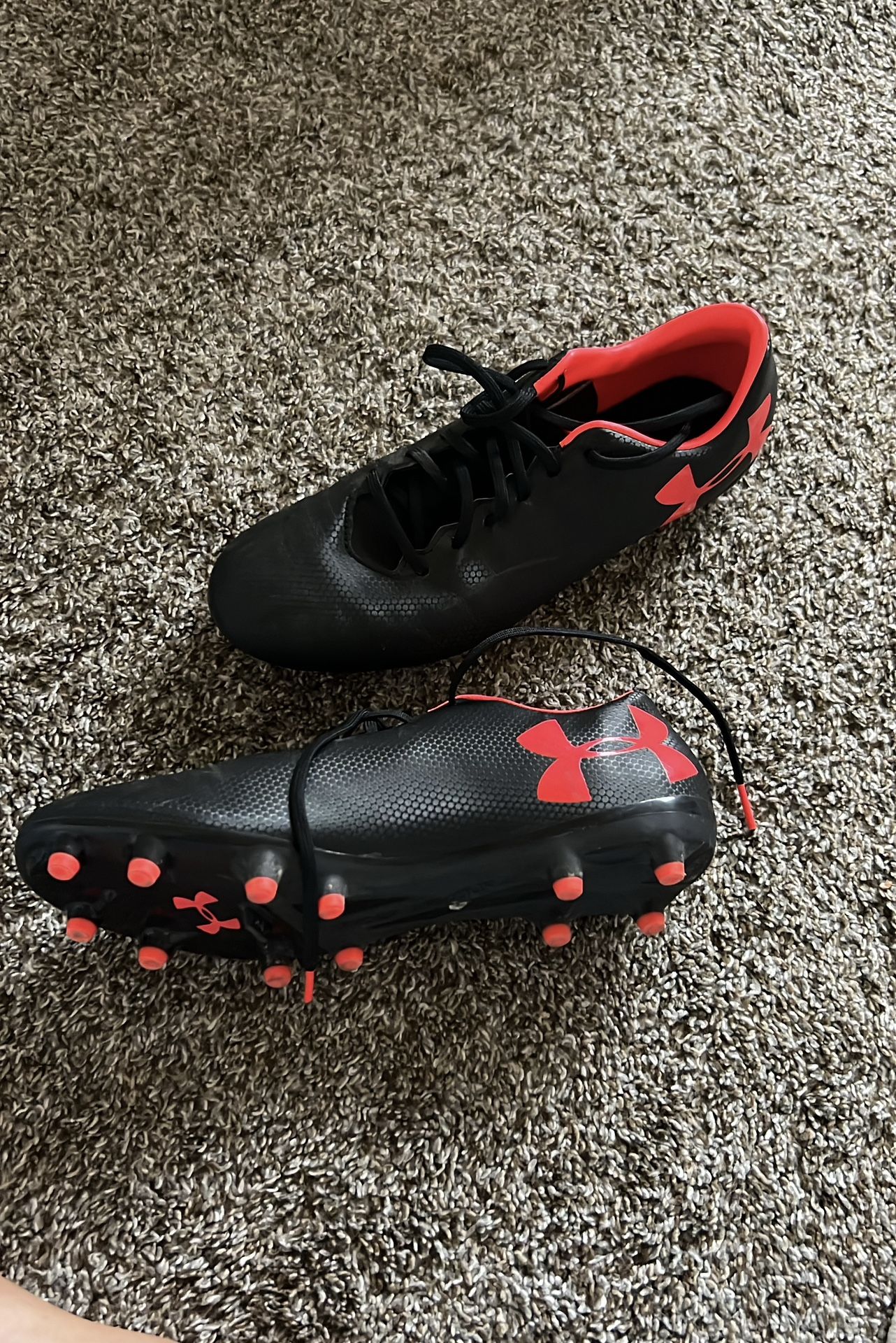 under armor soccer cleats- womens 9