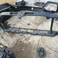 Chevrolet silverado 2016 and 2017 and 2018 radiator support 