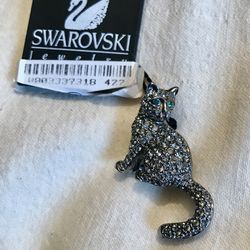 SWAROVSKI Cat Pin