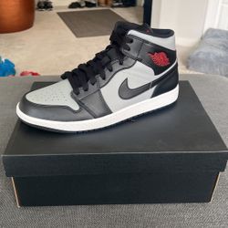 Air Jordan 1 Mid