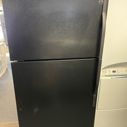 Refrigerador Negro De Apartamento 