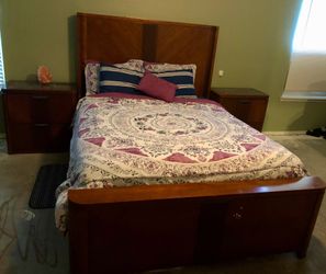 Queen Bed Furniture Set (ONLY $400)