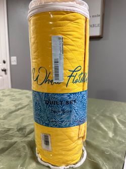 Whale Flotilla Quilt Set Twin Size, Soft Microfiber, Yellow, 1 Quilt, 1 Shams.