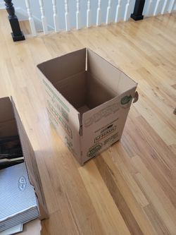 Tons Of FREE Moving Boxes