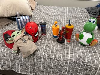 Popcorn marvel buckets and figures