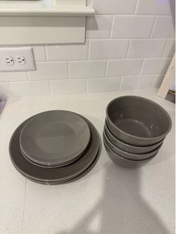 Set of Dishes