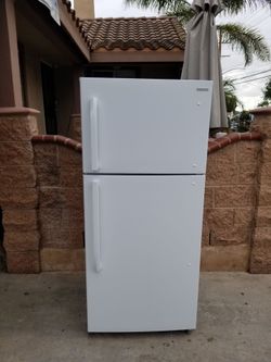 🔴3MONTHS WARRANTY 30X30X66 INSIGNIA FRIDGE 18CUFT WHITE