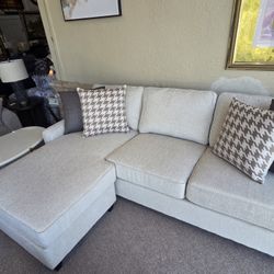 Upholstered Sloped Arm Sectional Sofa