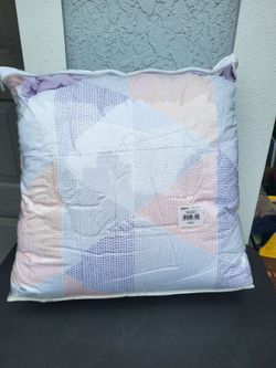 Kohl's Full/Queen Comforter Purple Triangle