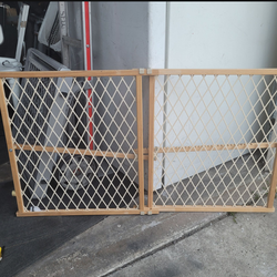 DOG FENCE GATE 26" BY 42"