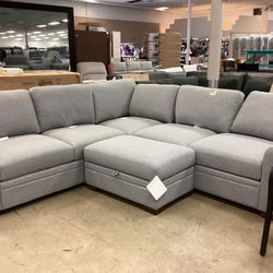 Thomasville 3 Piece Fabric Sectional With Storage Ottoman 
