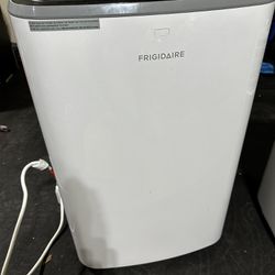 3-in-1 Heat/Cool Portable Room Air Conditioner 14,000 BTU (ASHRAE) / 10,000 BTU (DOE)
