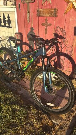 Mountain bike size 26 Hyffy Scout good condition ready to Rade