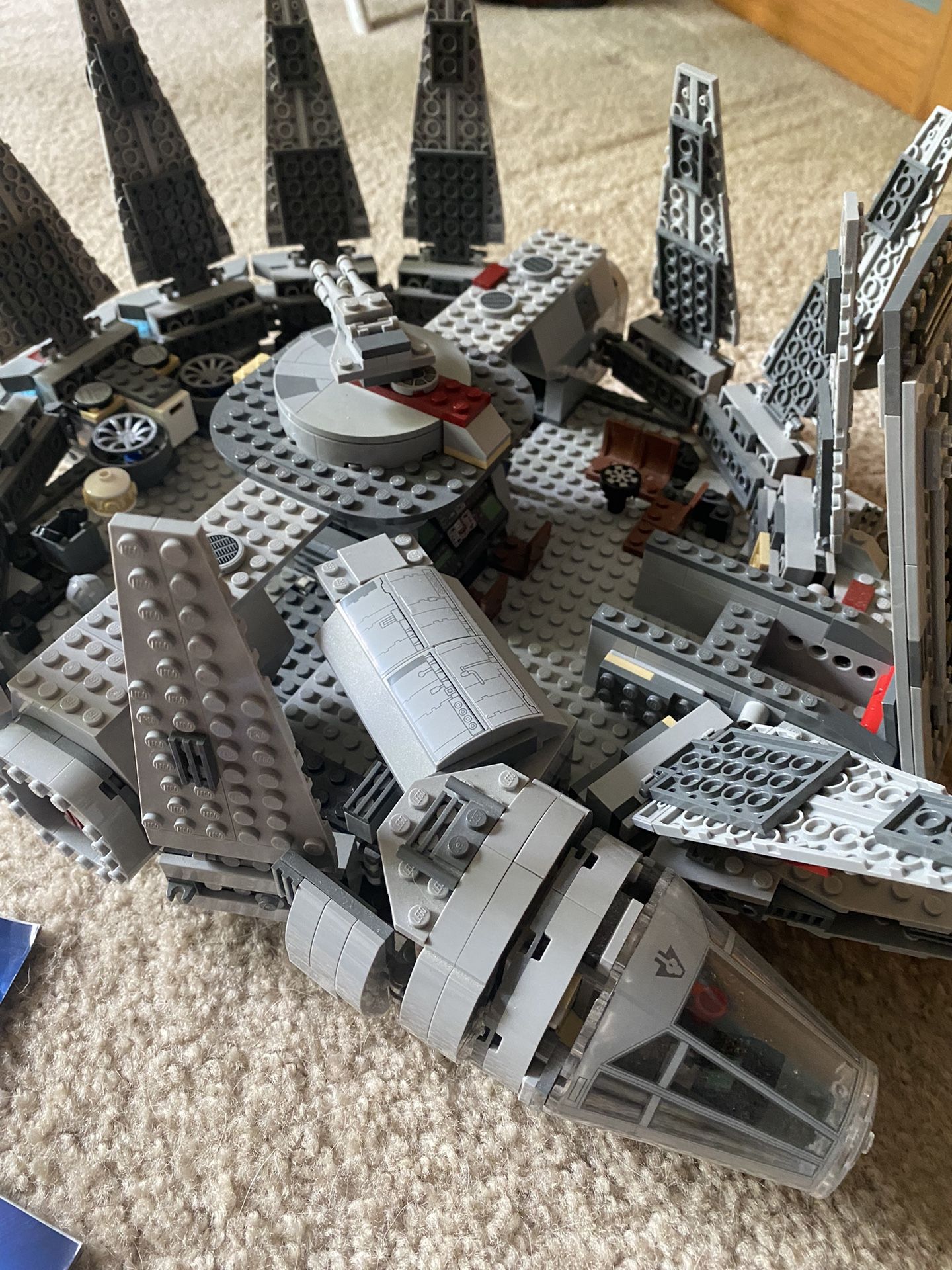 LEGO Star Wars: Millennium Falcon (7965)