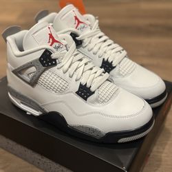 Air Jordan 4 White Cement Size 10