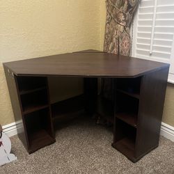 Corner Desk
