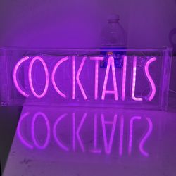 LED "COCKTAILS" Neon Light Sign