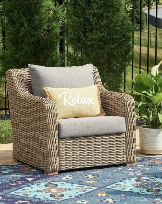 Brand New Wicker Chair Still In The Box