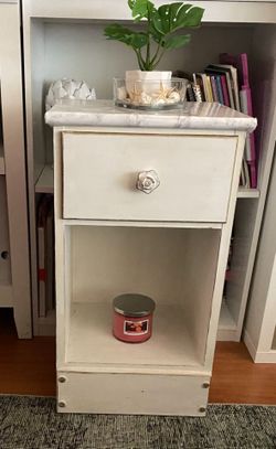 Wood Side Table/Nightstand 