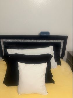 Bed frame l