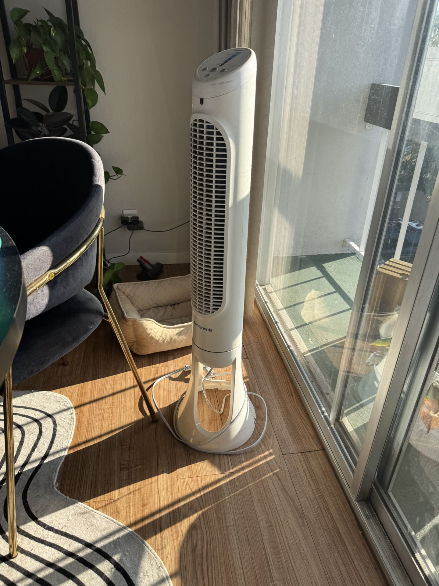 Honeywell Standing Fan