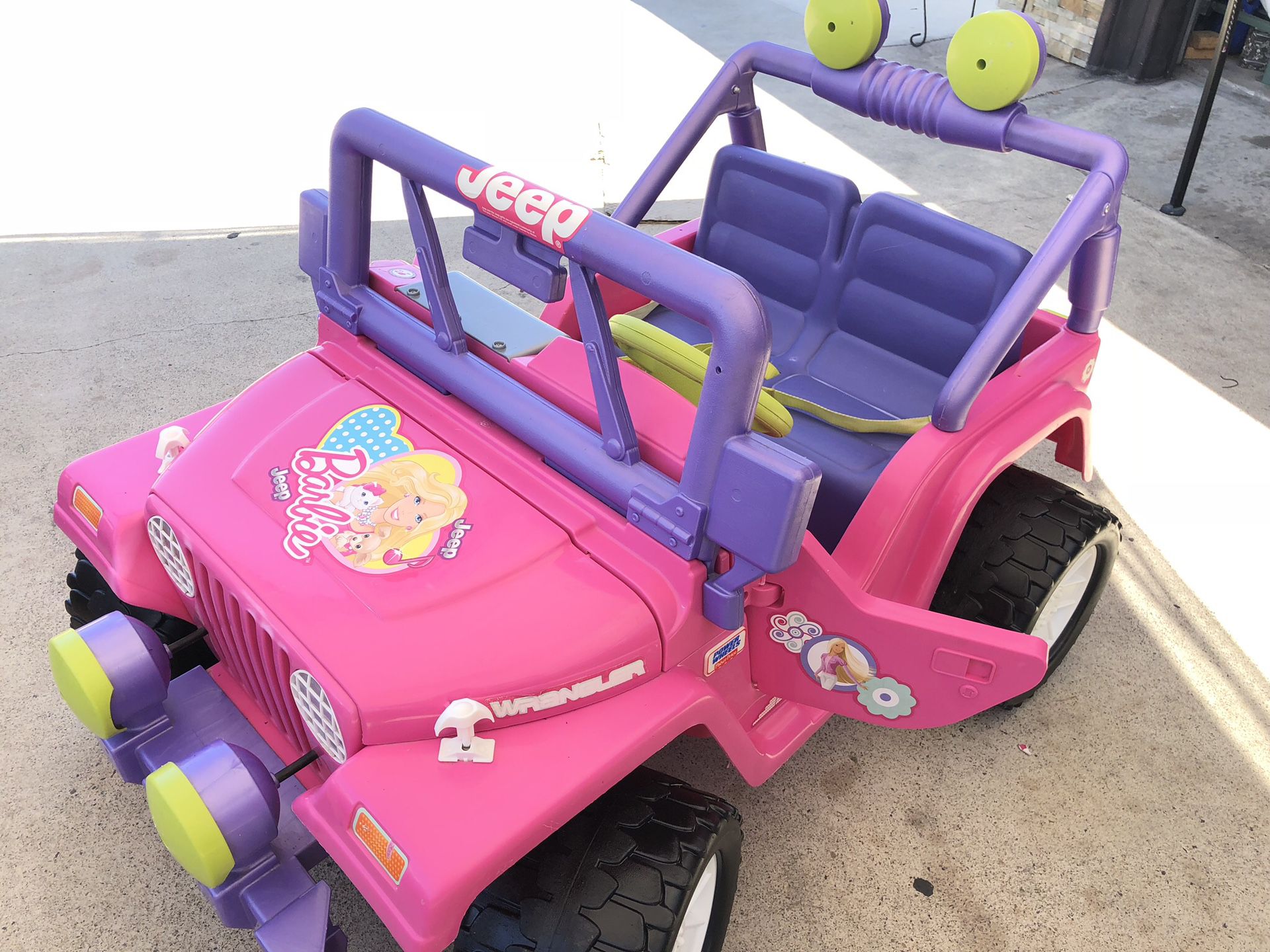Barbie Jeep Wrangler 12volt electric kids ride on cars power wheels for  Sale in Vista, CA - OfferUp