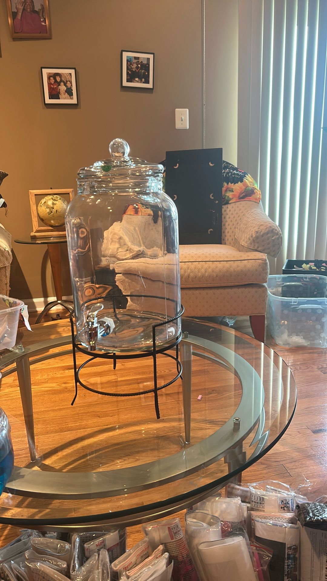 Large liquid dispenser With Stand