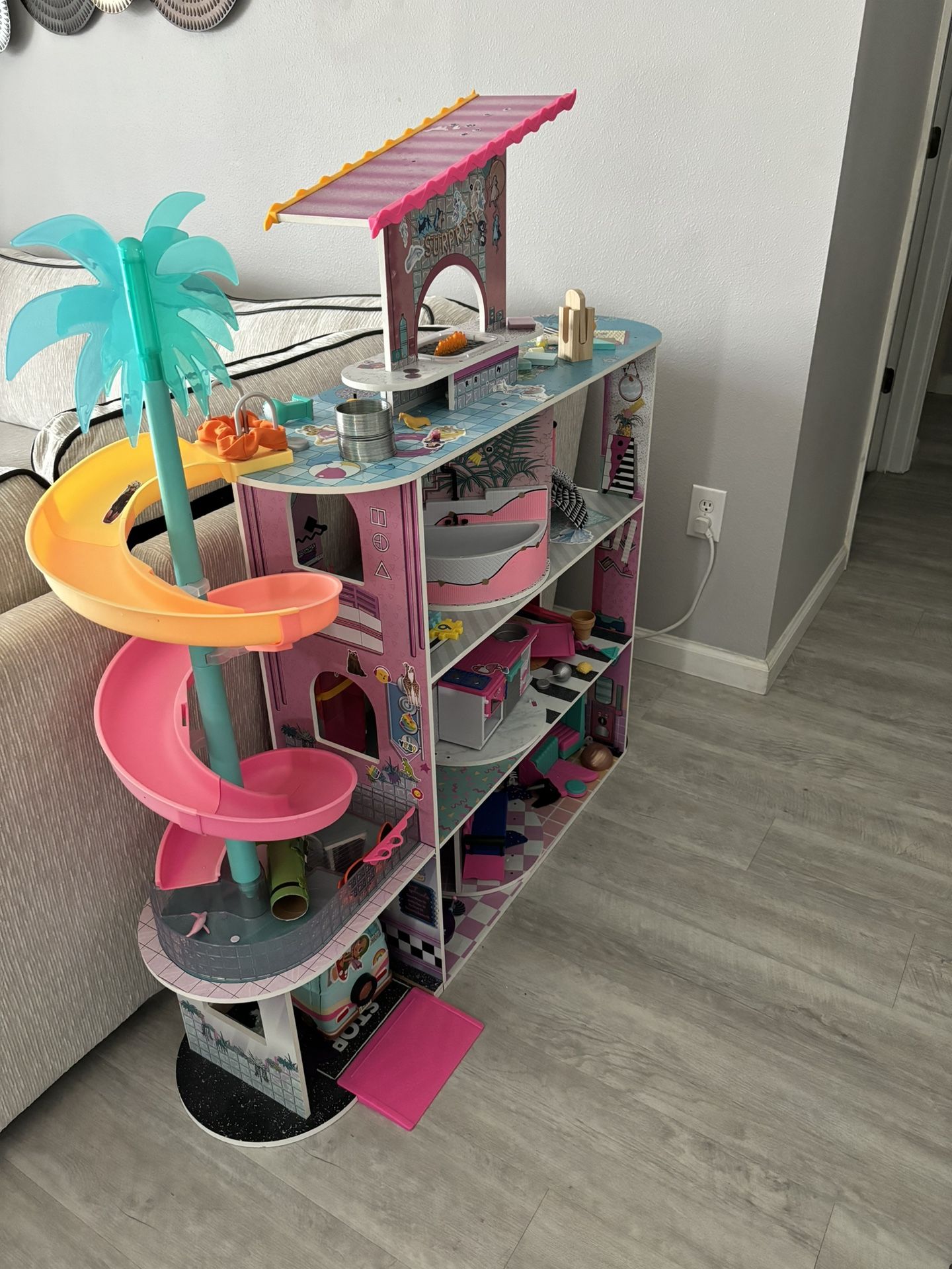 LOL Doll House