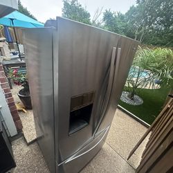 $850 Whirlpool Bottom Freezer Refrigerator  - MUST GO - OBO