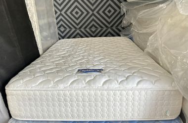 Queen Size Mattress (Colchón Queen Size)