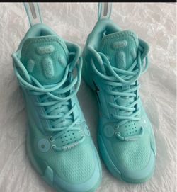 Like new 🩵 size 8 men’s