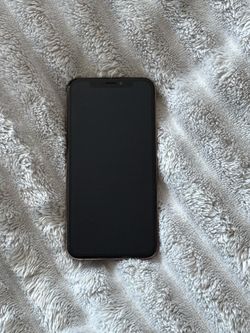 iPhone XS Unlocked - Fully Functional / Unlocked