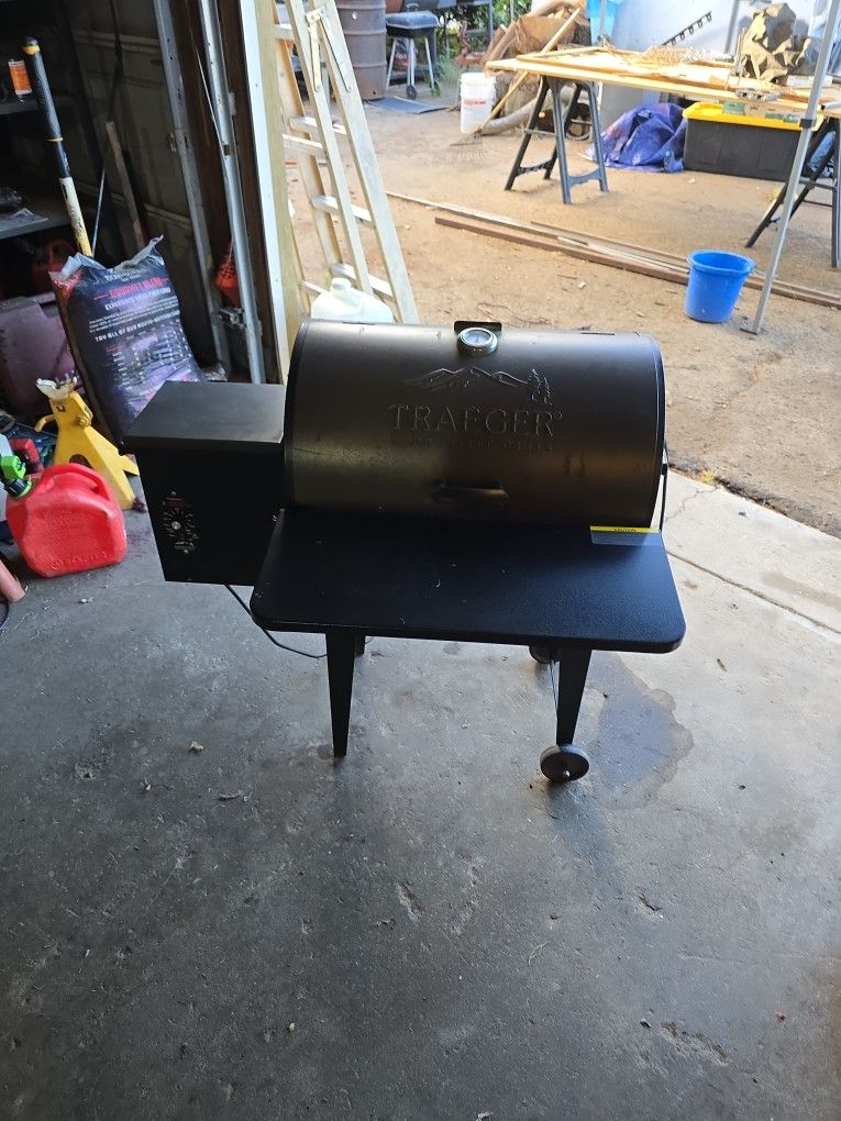Traeger Pellet Grill/Smoker