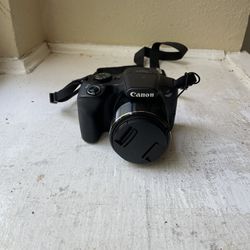 Canon Powershot SX540 HS with Case